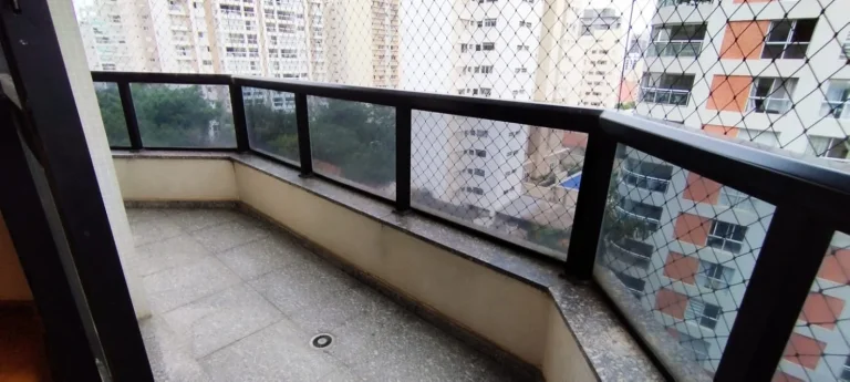Imagem Apartamento 210 M², 4Q, 3 Suítes, 5 Banheiros, 3 Vagas, Varanda Gourmet, Academia, Playground, Quadra, Salão de Festas, Lareira, Suíte com Hidro.