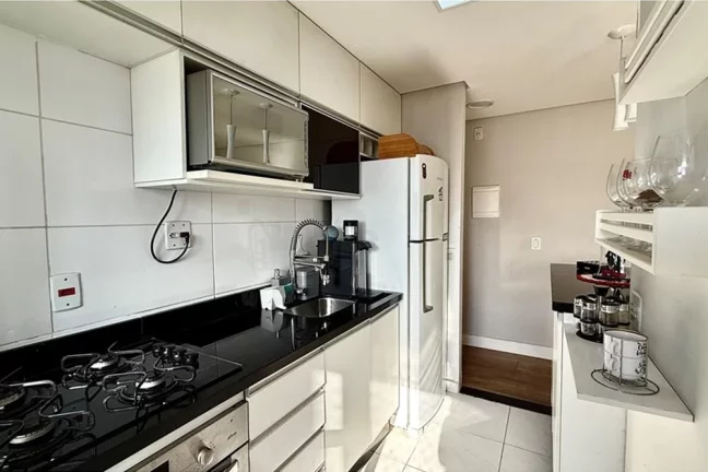 Imagem Apartamento à Venda com 46m², Varanda, Móveis Planejados, Conforto e Lazer à Porta de Casa
