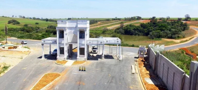 Imagem Casa com 3 dormitórios sendo 1 suíte à venda, 140 m² por R$ 998.000 - Condomínio Helena Maria - Sorocaba/SP