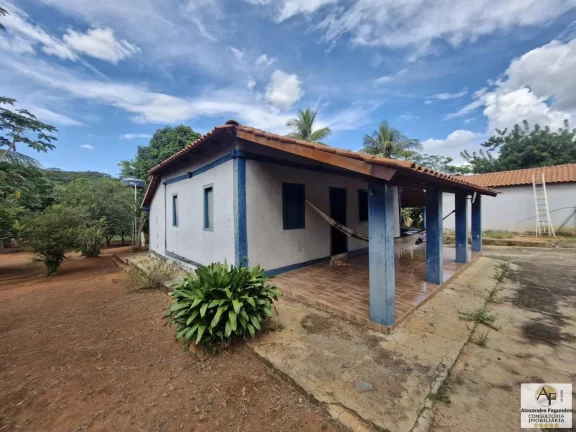 Imagem Chácara para Venda em Professor Jamil, Zona Rural Município Professor Jamil