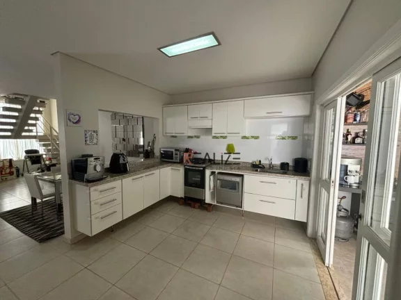 Imagem Sobrado à venda, 160 m² por R$ 1.100.000,00 - Condomínio Villaggio di Itaici - Indaiatuba/SP