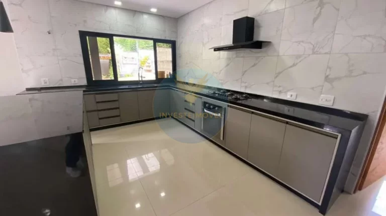 Imagem Casa em Condomínio a Venda no bairro Granja Viana - Cotia, SP