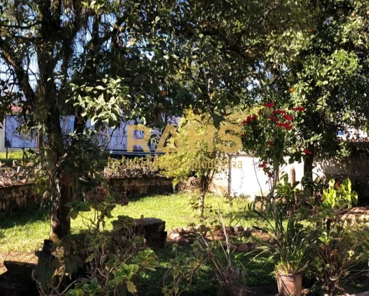 Imagem Linda casa enxaimel, de esquina com a Rua Eça de Queiroz, localizada em uma excelente área comerci...