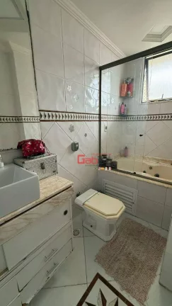 Imagem Apartamento com 3 dormitórios à venda, 110 m² por R$ 1.500.000 - Centro - Cabo Frio/RJ