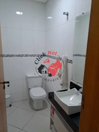 Imagem Lindo sobrado à venda, recentemente reformado, localizado na Vila Valparaíso, Santo André, com 3 dormitórios, sendo 1 suíte, 2 vagas, 196 m².