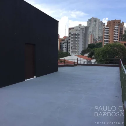 Imagem Excepcional imóvel - Acabamento de 1ª - 889 m² - 10 vagas -