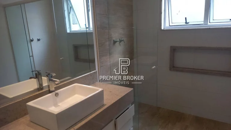 Imagem Casa à venda, 135 m² por R$ 680.000,00 - Bom Retiro - Teresópolis/RJ