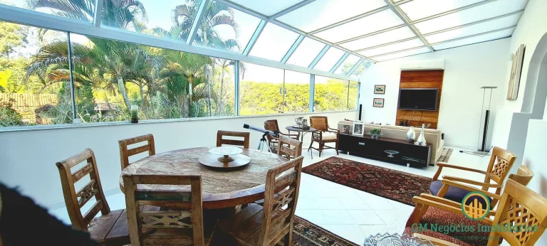 Imagem Casa a venda com porteira fechada em condomínio - Algarve