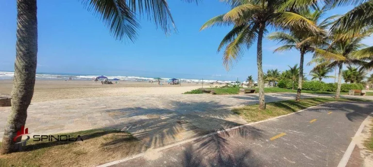 Imagem Casa com 2 dormitórios à venda, 110 m² por R$ 585.000,00 - Maracanã - Praia Grande/SP