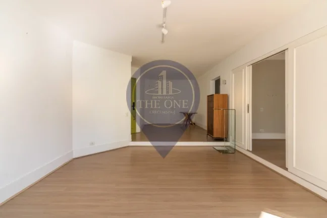 Imagem Imóvel de Alto Padrão na Vila Nova Conceição - 2 quartos, 2 suítes, 2 salas, 4 banheiros, 2 vagas, 127m² - São Paulo-SP