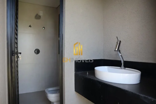 Imagem SO0426

Sobrado 3 quartos, no Condomínio Jardins Versalhes - Aparecida de Goiânia - GO, com 212,89...