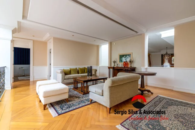 Imagem Ampla Casa a Venda Com 07 Suítes, Área Nobre no Alto do Vila Inglesa.