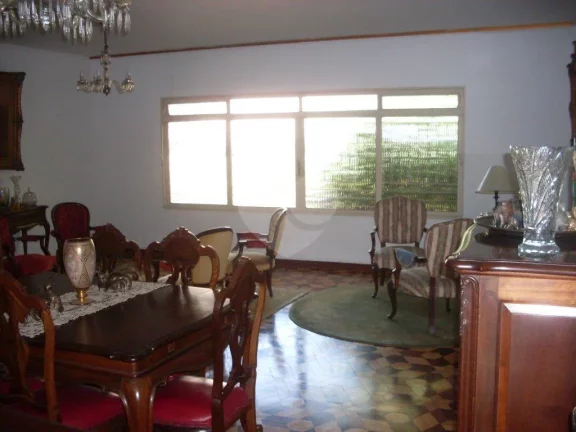 Imagem Sobrado à venda com 3 quartos, sendo 3 suítes, em Butantã, São Paulo - SP
