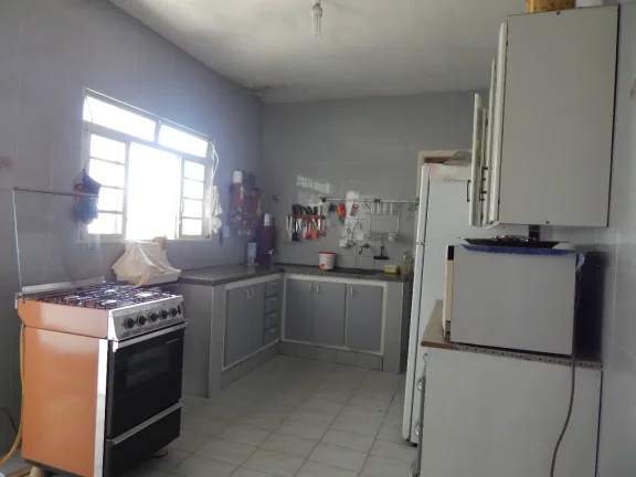 Imagem Casa a Venda em Guaratinguetá SP.
