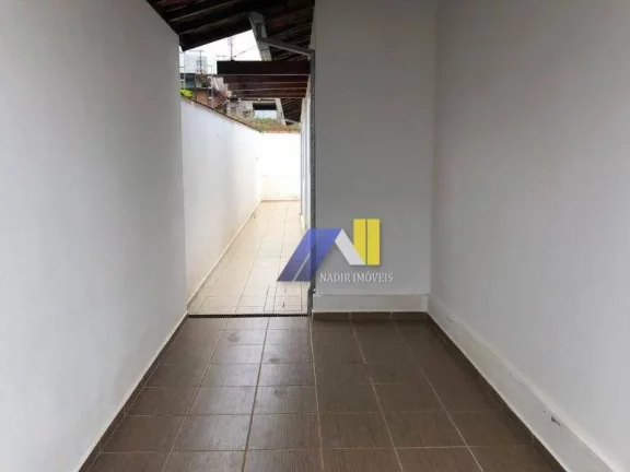 Imagem Casa com 2 Quartos à Venda, 100 m² em Jardim Canadá - Pouso Alegre