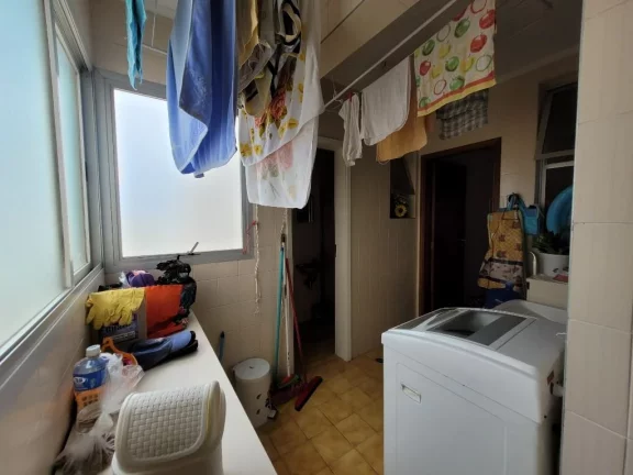 Imagem PITANGUEIRAS – NA SEGUNDA QUADRA DA PRAIA, 2 VAGAS DE GARAGENS, 110 M² ÚTEIS, CONDONDOMÍNIO BAIXO.