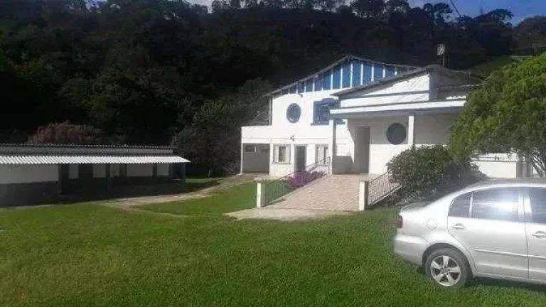 Imagem Oportunidade Única: Sítio de 7,5 Hectares com Três Moradias