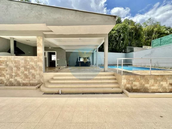 Imagem Casa em Condomínio a Venda no bairro Golf Gardens - Carapicuíba, SP