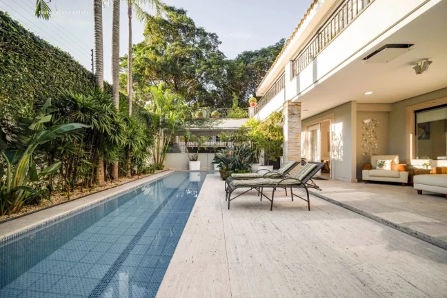 Imagem Casa com 3 Quartos à Venda, 483 m² em Vila Nova Conceição - São Paulo