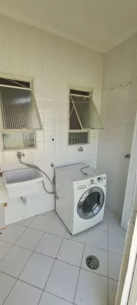 Imagem Sobrado em Condomínio à Venda em Cotia-SP, Bairro do Maranhão: 2 Quartos, 1 Banheiro, 2 Vagas de Garagem, 67m² de Área.