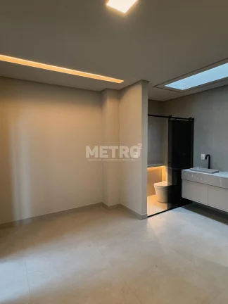 Imagem Casa no Alphavile, 4 Suítes, Master com closet e banheira, Piscina, Área Gourmet
