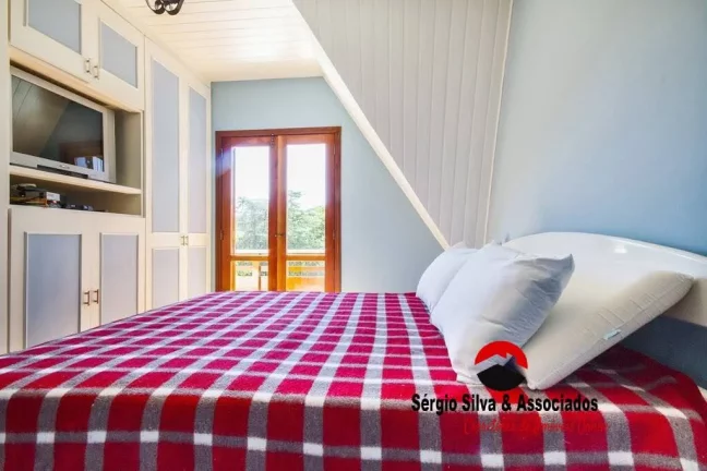 Imagem Casa para Locação na Região do Alto do Capivari Campos do Jordão -SP.