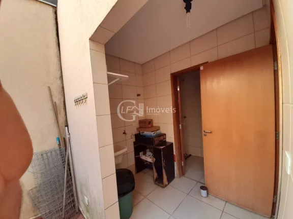 Imagem Lindo Sobrado no Bairro Margarida.!!