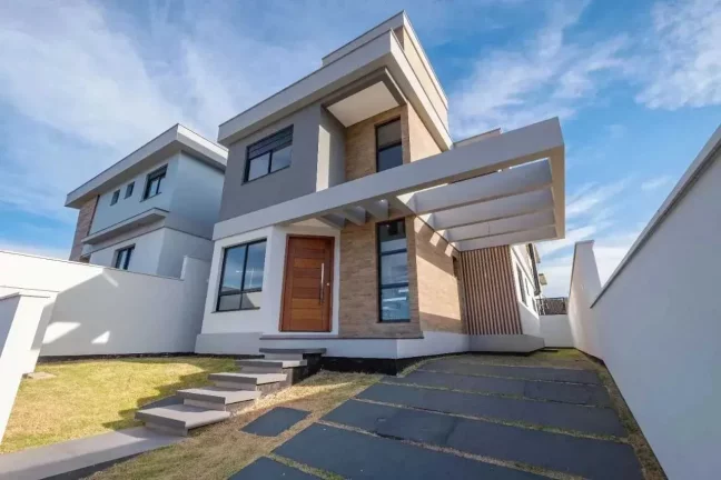 Imagem Casa com 4 dormitórios sendo 3 suítes e 2 vagas - Rio Tavares, Florianópolis/SC