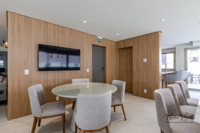 Imagem Apartamento 4 ou + dormitórios para Venda em Balneário Camboriú / SC no bairro Centro