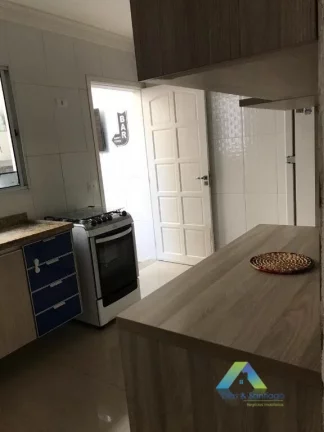 Imagem Sobrado em condomínio com 124m² - 2 dormitórios sendo 1 suíte com varanda, 2 banheiros e um lavabo,