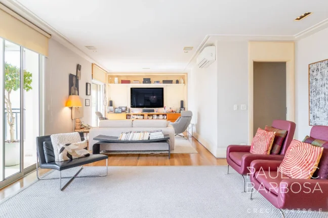 Imagem Higienópolis Venda - 3 Suítes - 3 Vagas - 210m² - Mobiliado