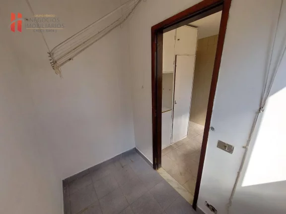 Imagem Excelente Apartamento com 120m² no Jardim 25 de Agosto.