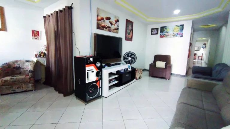 Imagem Casa no Getúlio Vargas - 2/4, Suíte, 2Wc, 145m², 2 Vagas - Confira!