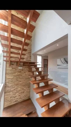 Imagem CASA DE ALTO PADRAO A VENDA EM NOVA FRIBURGO.