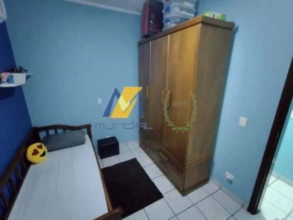 Imagem VENDO casa no Parque Novo Oratório com 6 vagas de garagem!!!!