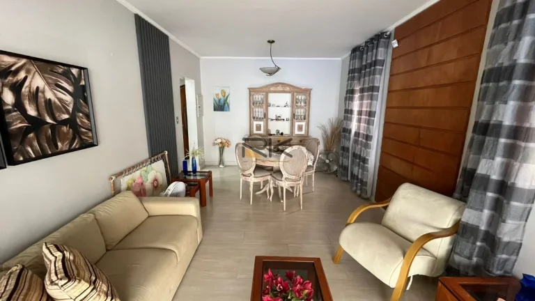 Imagem SOBRADO A VENDA NO CENTRO COM 3 DORMITÓRIOS SENDO 1 SUÍTE,SALA DE ESTAR E JANTAR,ESPAÇO GOURMET CM CHURRASQUEIRA
