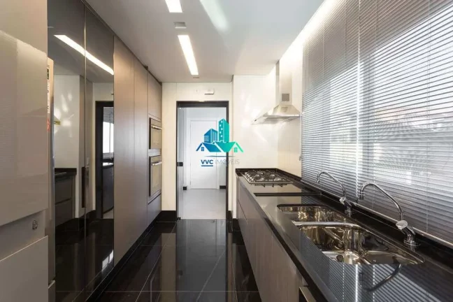 Imagem Apartamento de Alto Padrão com Vista Espetacular e Acabamento Sofisticado