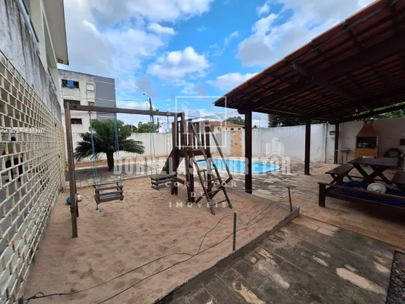 Imagem Casa em Janga Paulista, 3 min. do mar. 5qtos 3sts.3vgs de esquina em oferta