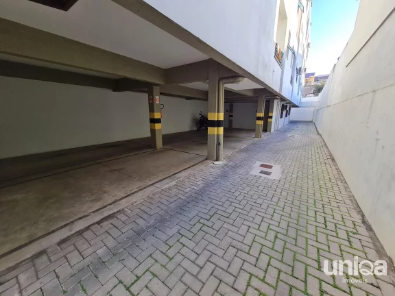 Apartamento 01 dormitório Elevador Garagem Sacada para venda em Santa Maria