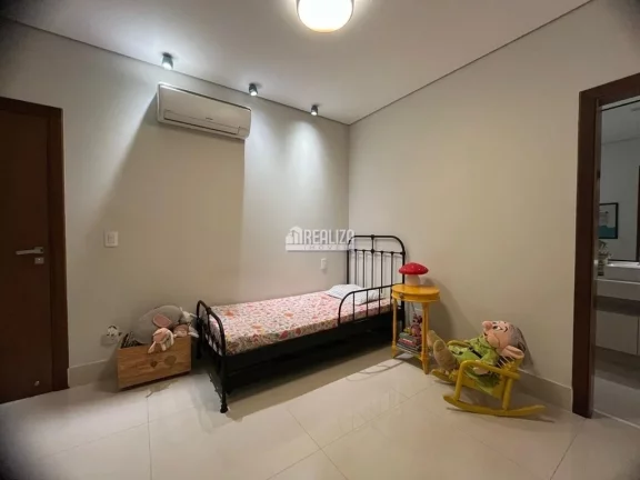 Imagem Exclusivo apartamento de Alto Padrão 3 suítes no bairro Santa Maria no Condominio Golden Gren Uberaba.