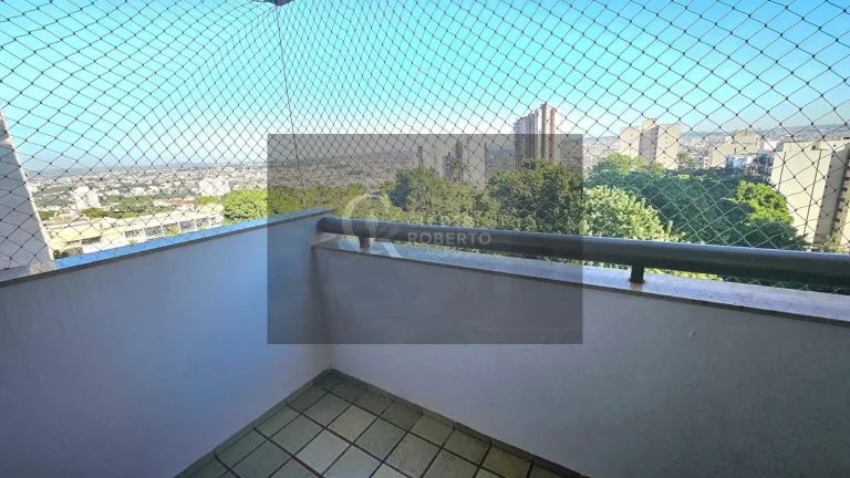 Imagem Apartamento com 3 Dormitórios e 2 Vagas no Centro – 96m²