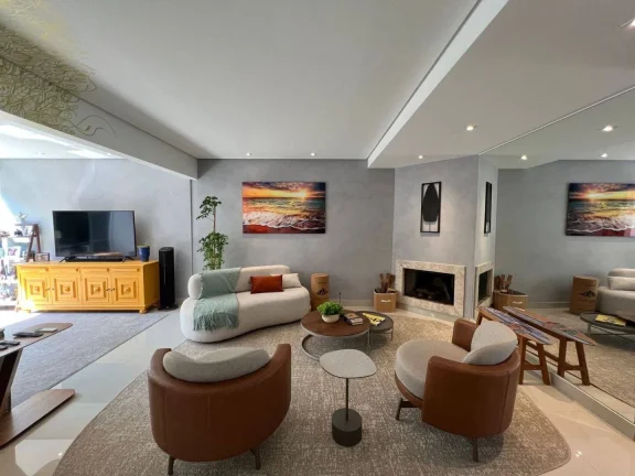 Imagem Casa com 5 quartos à venda, 180 m²