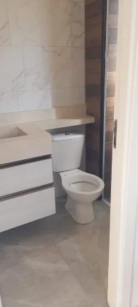 Imagem Lindo apartamento Andar Baixo de 3 dormitórios e 1 vaga de garagem Próximo ao Clube Esportivo da Penha