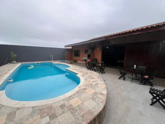 Imagem Casa para Venda em Itanhaém, Parque Augustus, 4 dormitórios, 4 suítes, 2 banheiros, 6 vagas