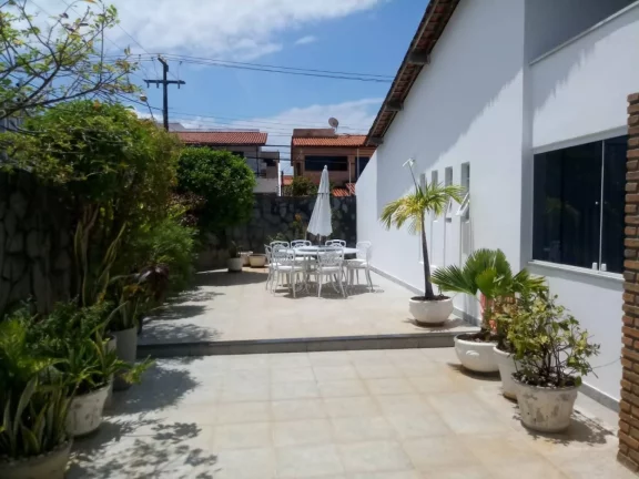 Imagem Casa à venda no bairro Suissa - Espaçosa com 5 quartos e 4 vagas de garagem!