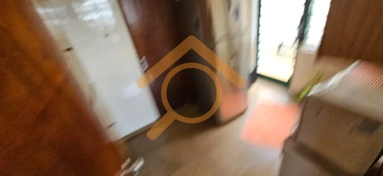 Imagem Casa de luxo em Interlagos: 4 quartos, 2 suítes, 3 salas, 5 banheiros, 6 vagas, 350m² de área - São Paulo-SP.