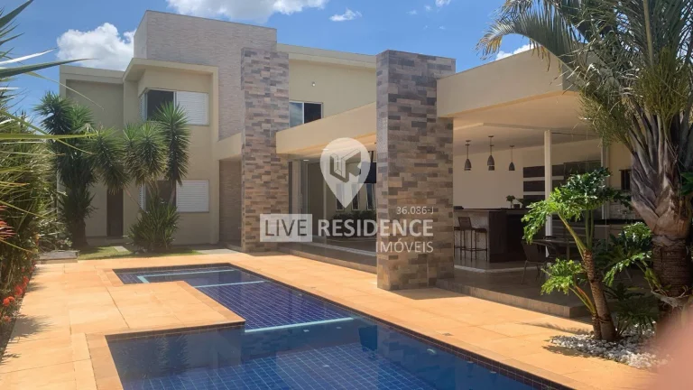 Imagem Casa de Luxo no Condomínio Sete Lagos em Itatiba com 4 Quartos e Lazer