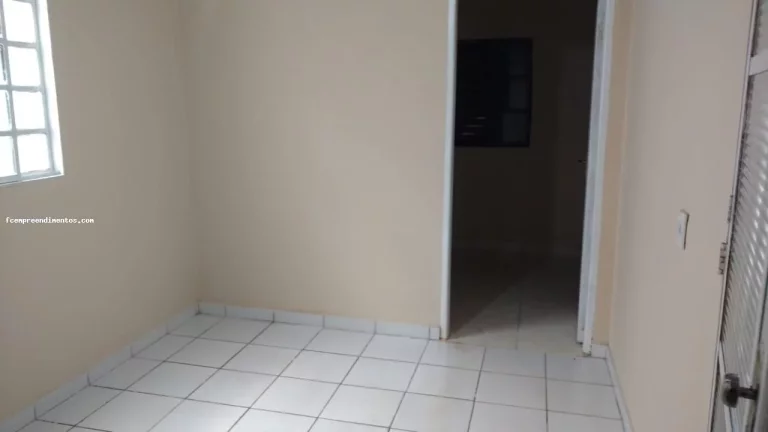Imagem Casa para Venda em Limeira, Jardim Hortência, 3 dormitórios, 1 banheiro, 1 vaga
