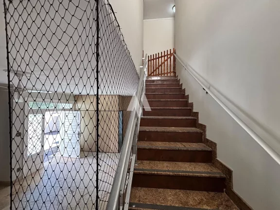 Imagem Casa para locação 5 dormitórios - 7 vagas - Ponta da Praia em Santos