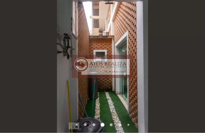 Imagem Vendo Residência no Jardim Palmares. Sobrado de alto Padrão na região de jardim marajoara, 450m2 de área útil, com 3 Dormitorios com Armários Planejados e Ar-condicionado, 2 Salas, Cozinha com planejados, 4 banheiros, 4 Vagas de garagem, Banheira, Piscina